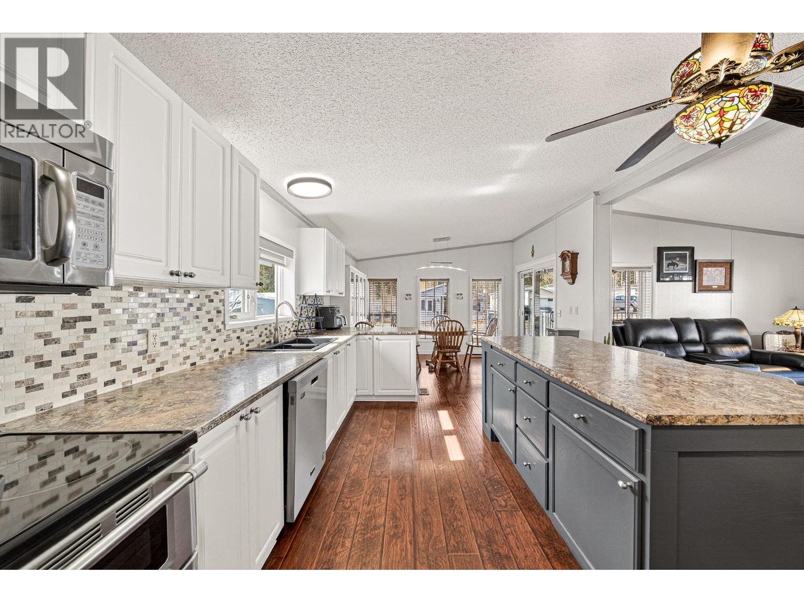 1204 SYCAMORE ROAD - 8