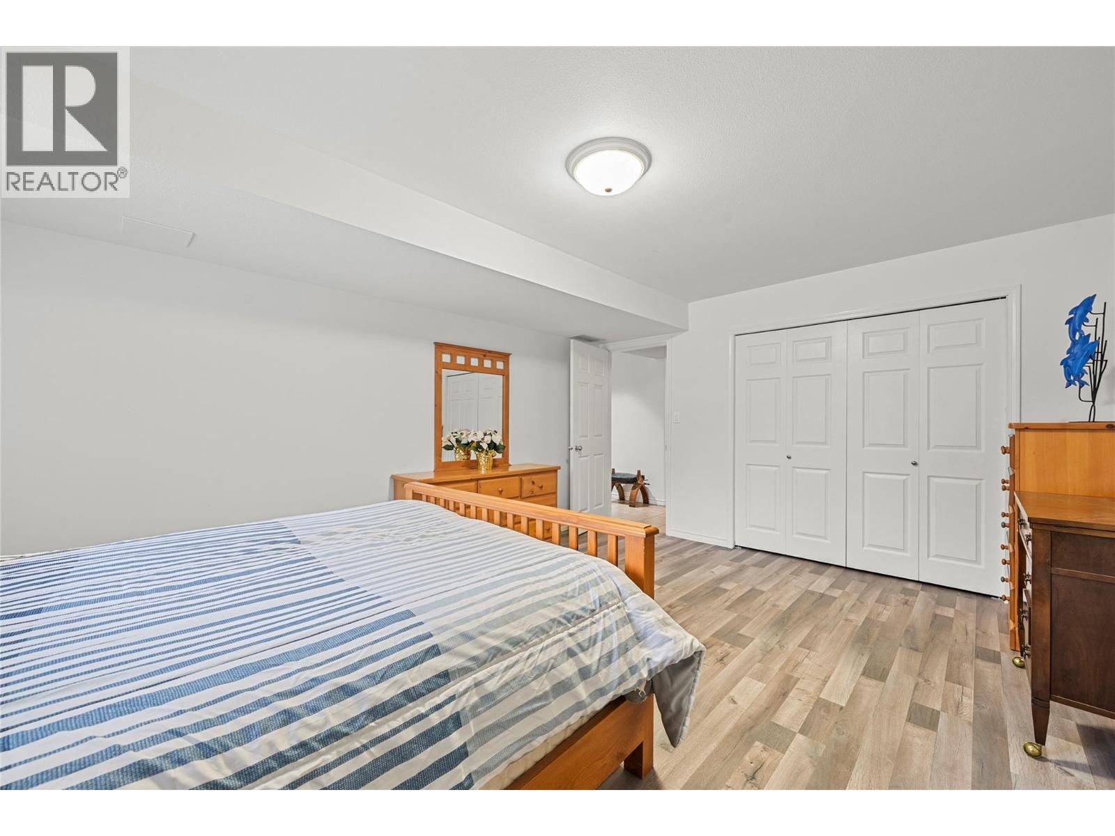 2421 Mount Tuam Crescent - 10