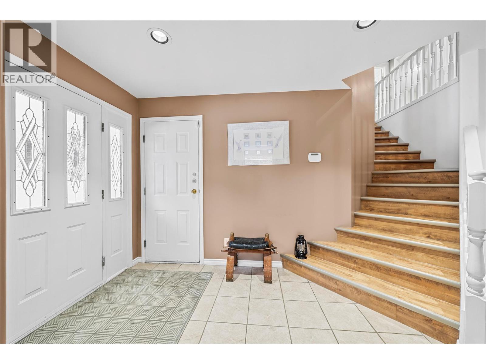 2421 Mount Tuam Crescent - 3