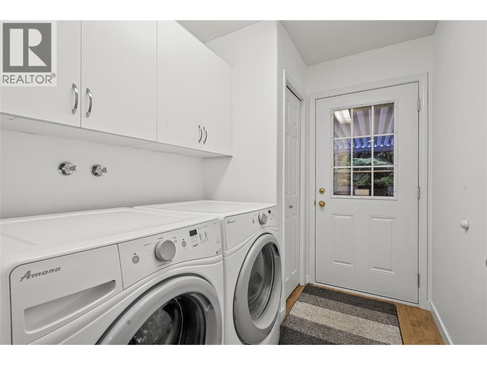 2421 Mount Tuam Crescent - 31