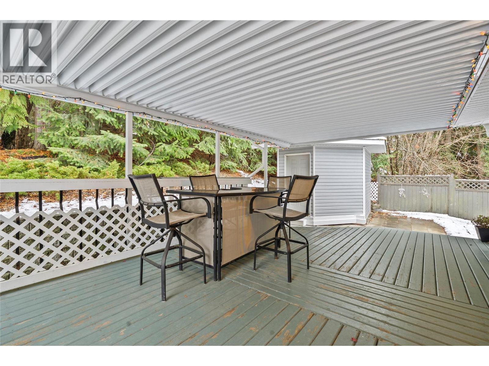 2421 Mount Tuam Crescent - 33