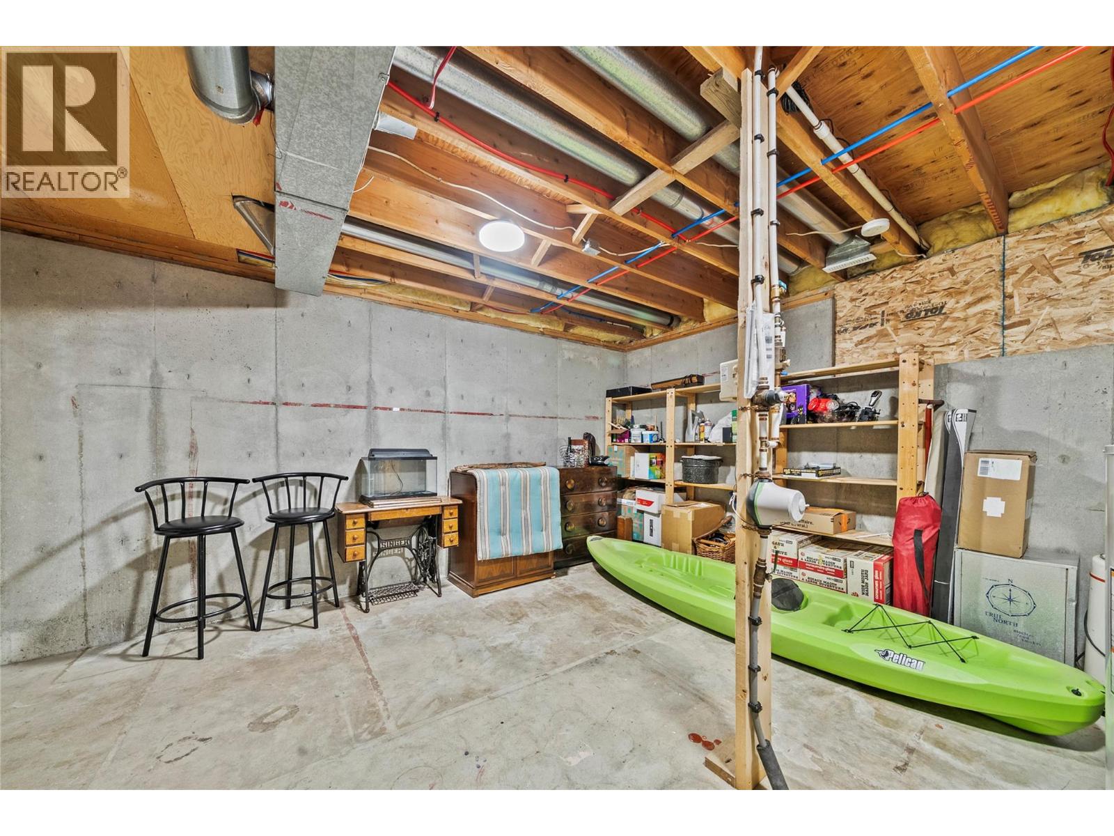2421 Mount Tuam Crescent - 38