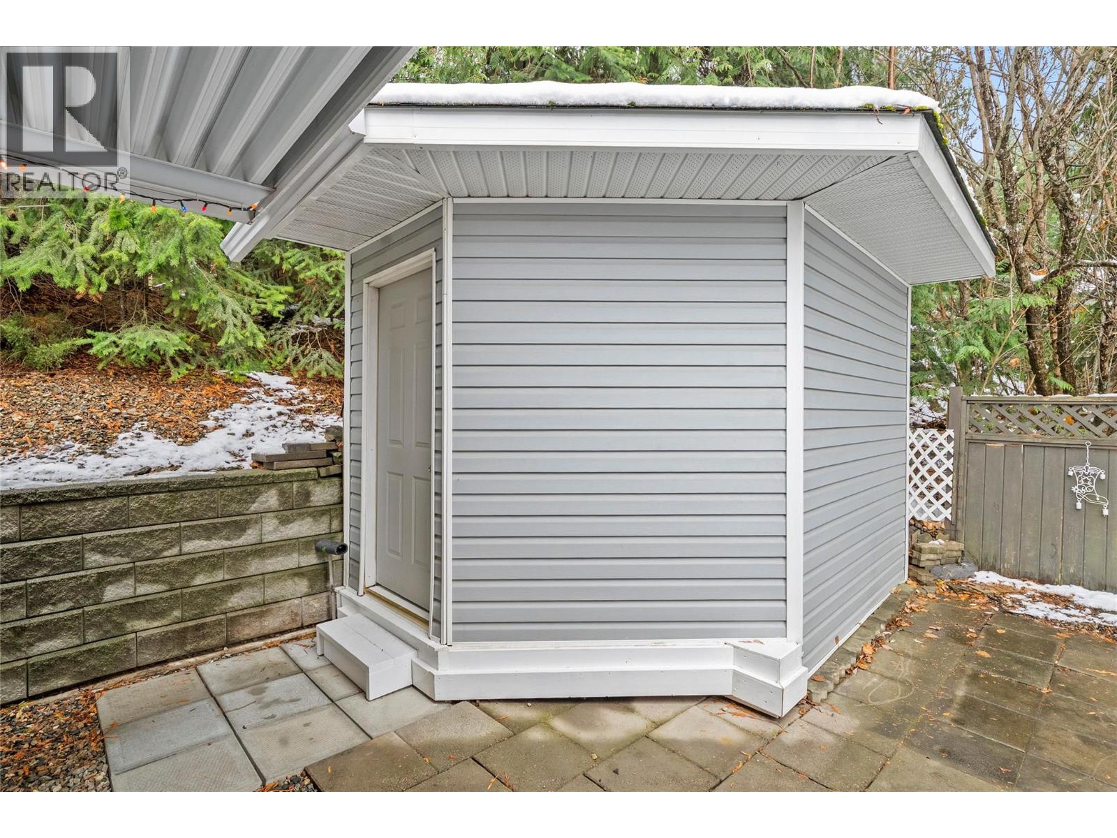 2421 Mount Tuam Crescent - 42