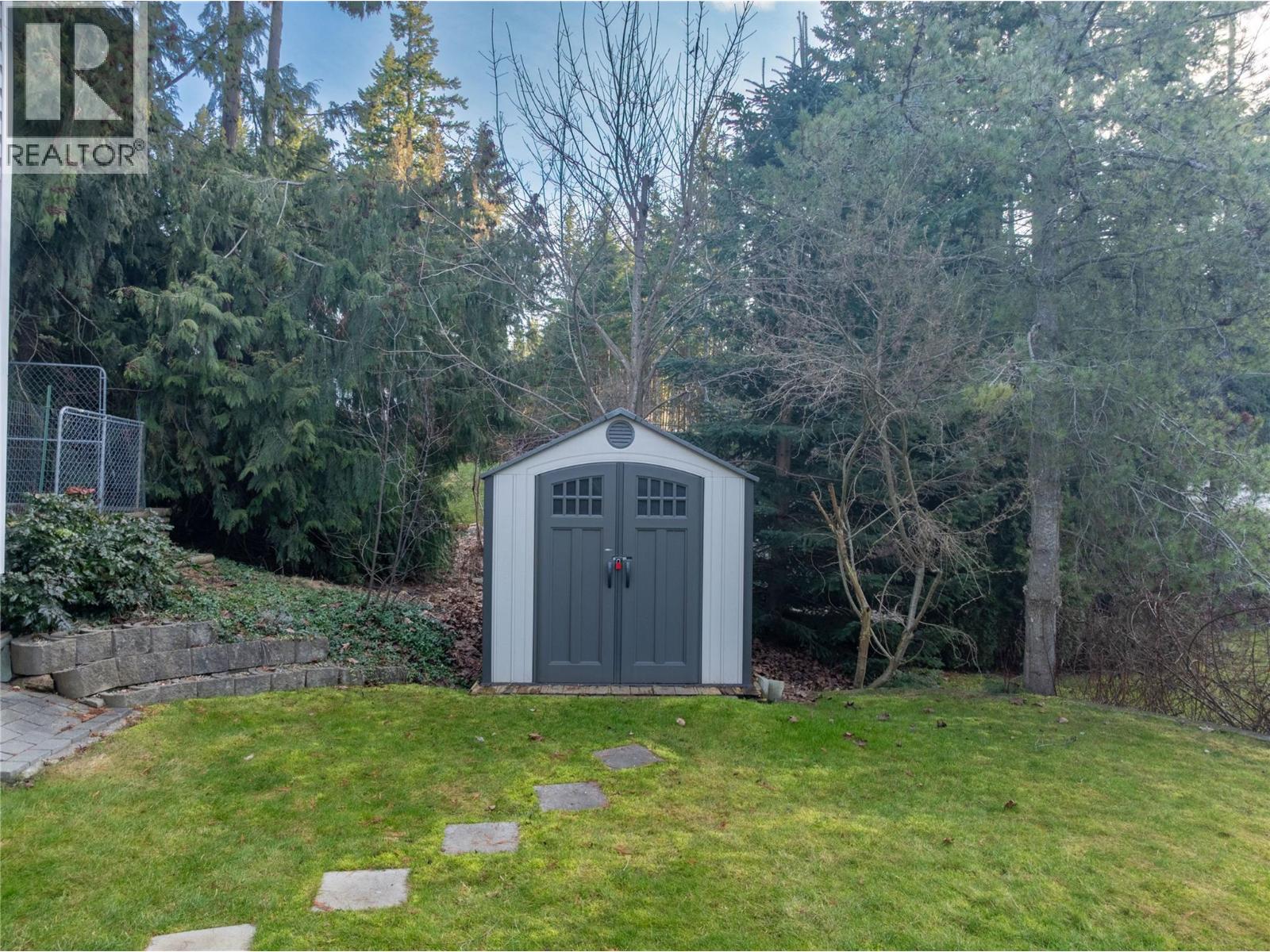 2421 Mount Tuam Crescent - 45