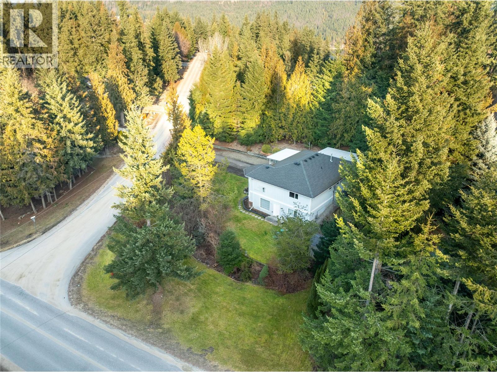 2421 Mount Tuam Crescent - 48