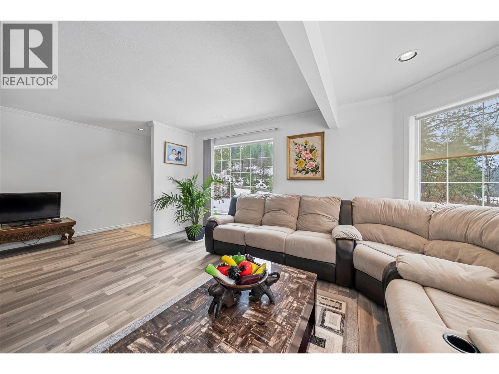 2421 Mount Tuam Crescent - 6