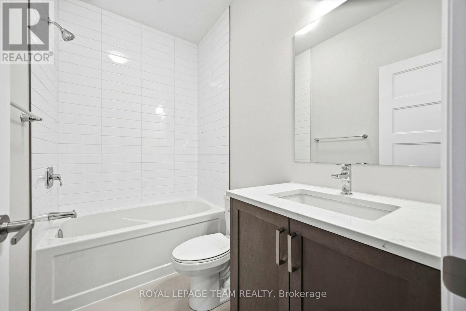 537 SWINLEY CRESCENT - 26