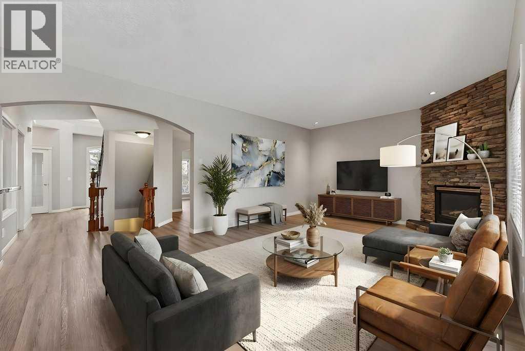 Single Family House for Sale in  Simcrest Heights SW Signal Hill Calgary 