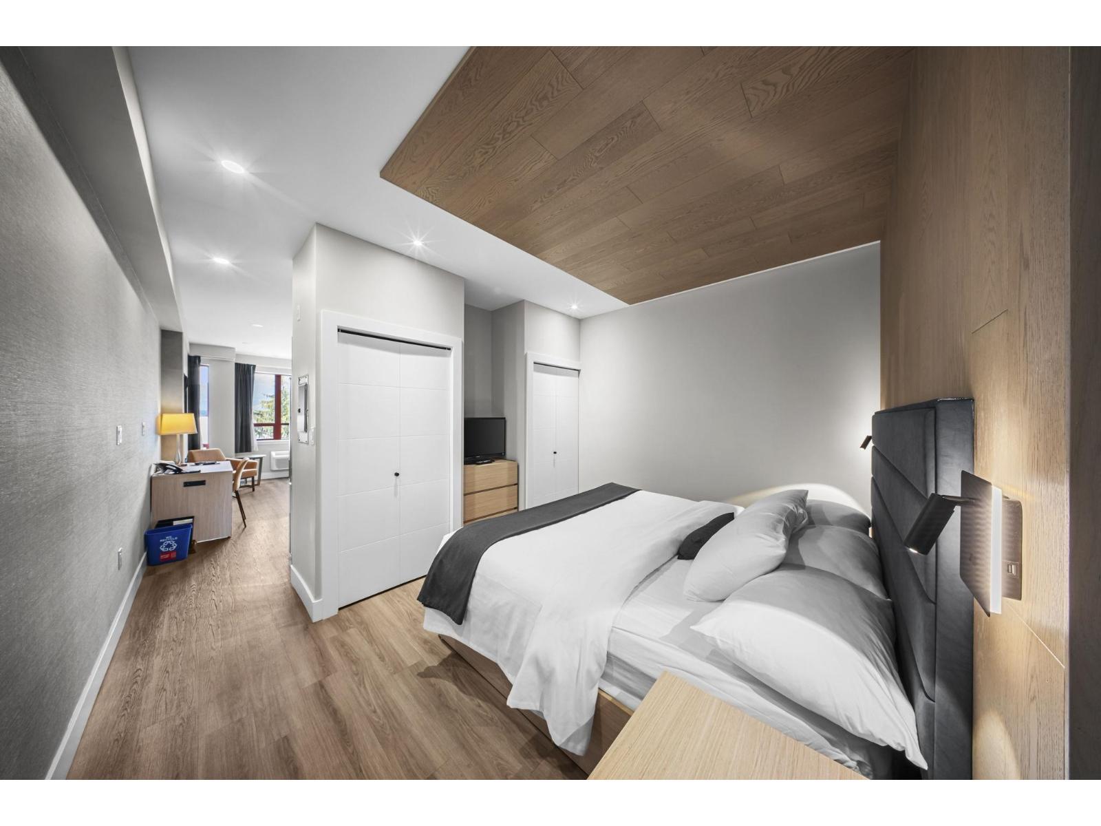 312A 160 ESPLANADE AVENUE, Harrison Hot Springs, Harrison Hot Springs