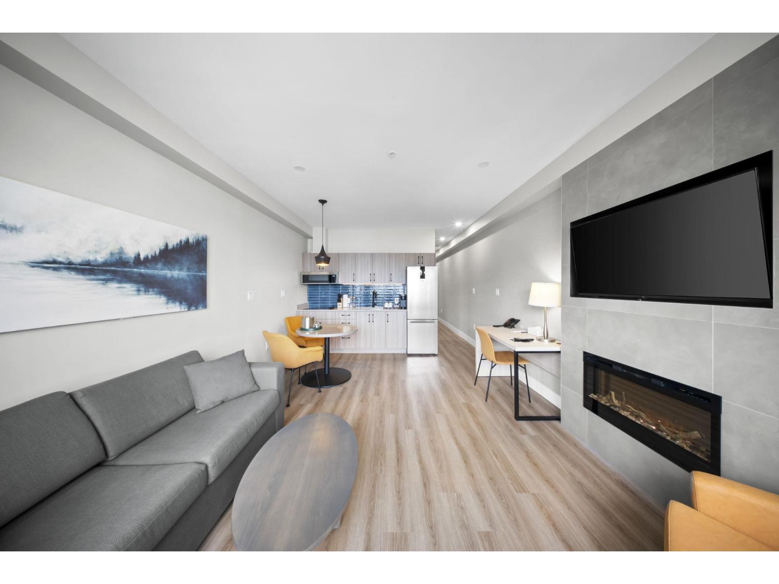 312A 160 ESPLANADE AVENUE, Harrison Hot Springs, Harrison Hot Springs