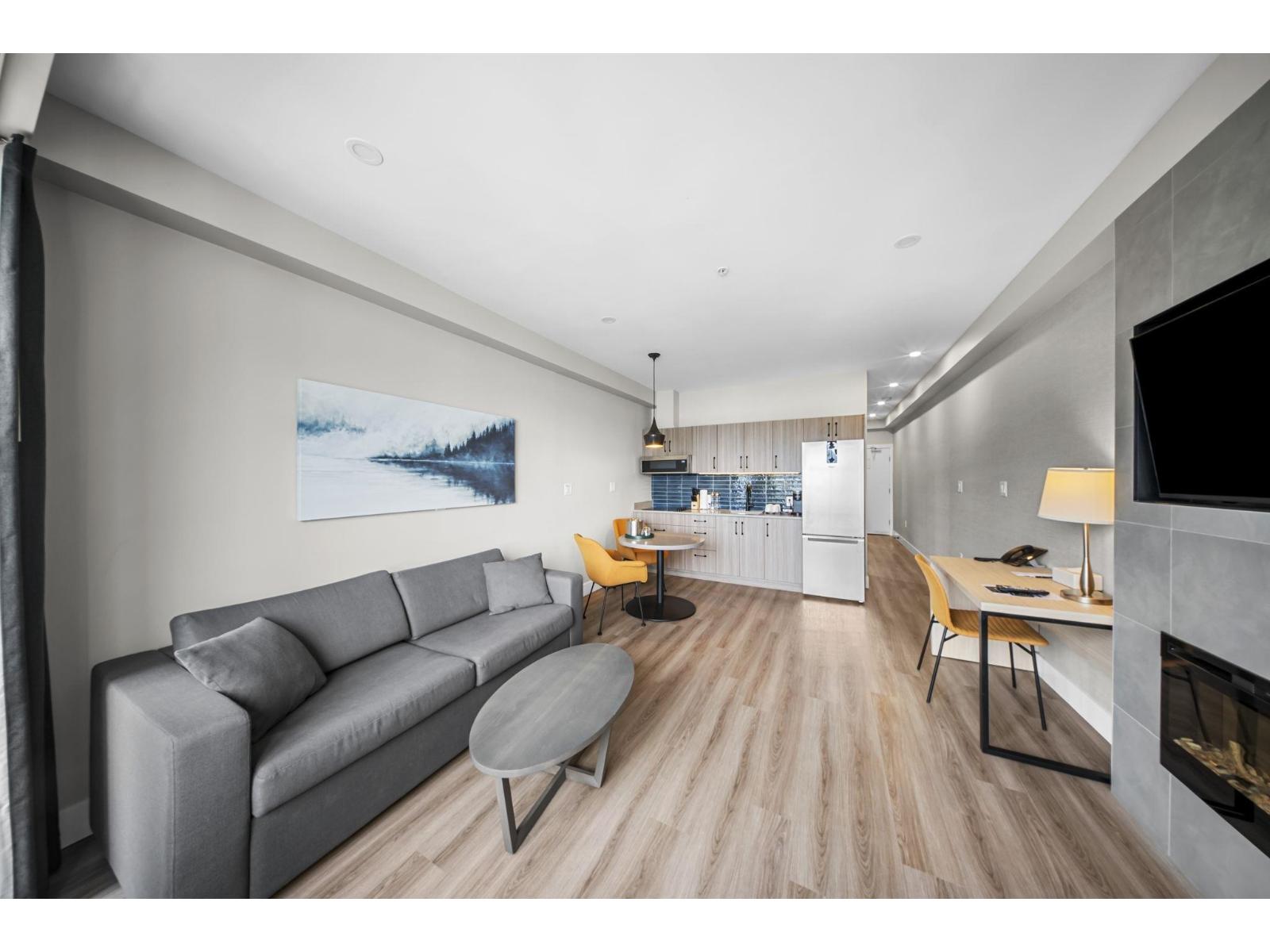 312A 160 ESPLANADE AVENUE, Harrison Hot Springs, Harrison Hot Springs