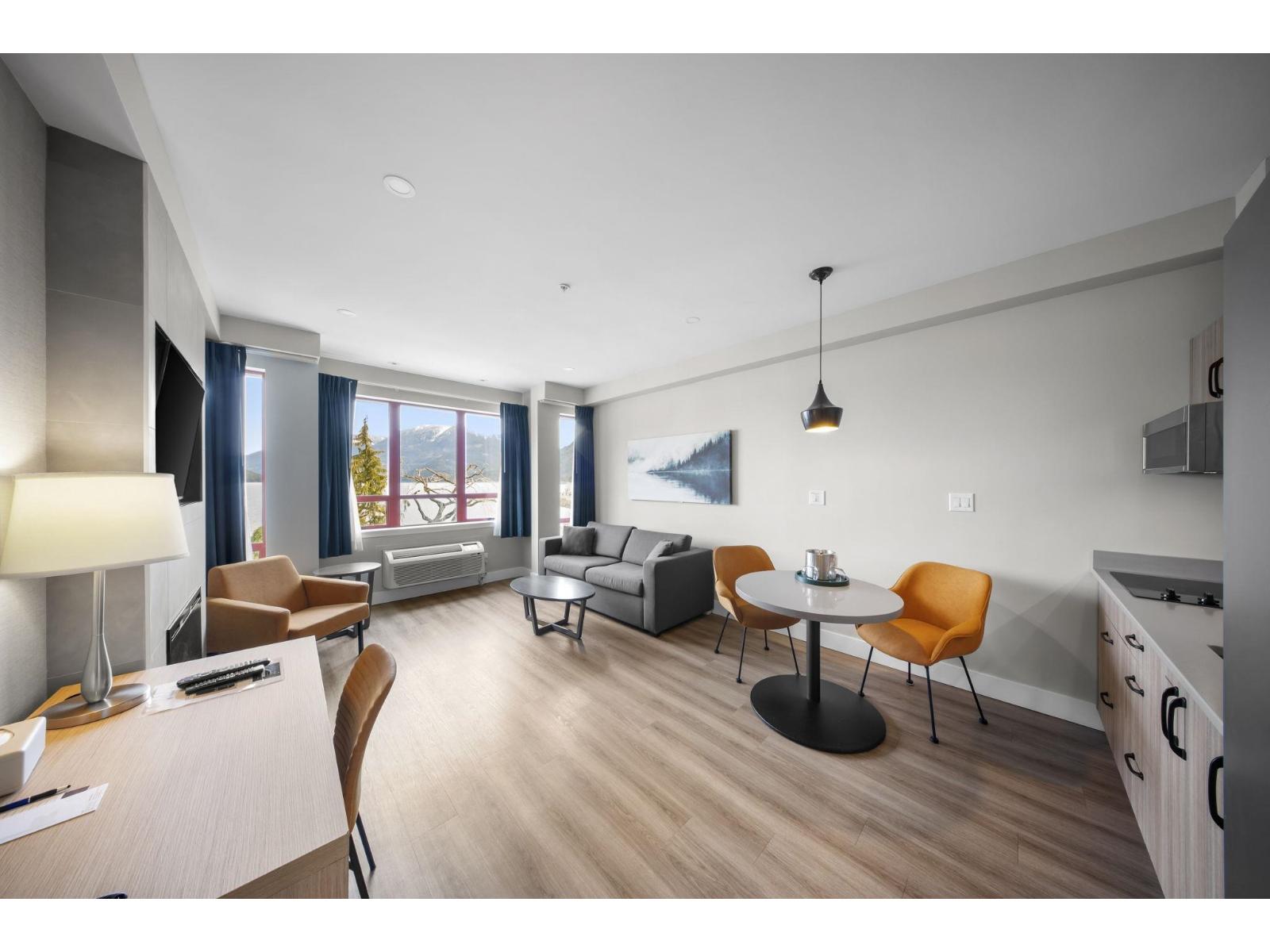 312A 160 ESPLANADE AVENUE, Harrison Hot Springs, Harrison Hot Springs