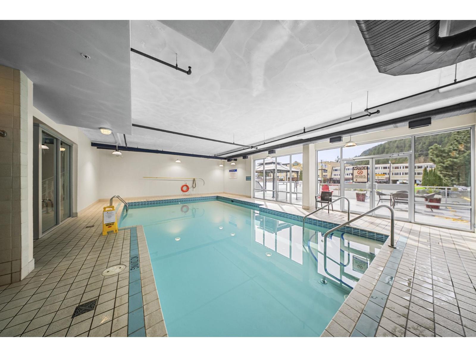 312A 160 ESPLANADE AVENUE, Harrison Hot Springs, Harrison Hot Springs