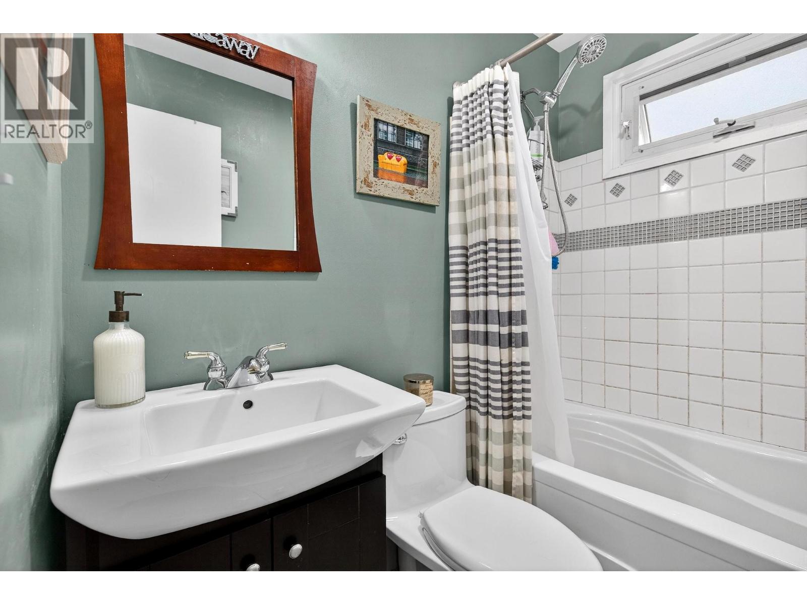  2319 Pandosy Street, Kelowna