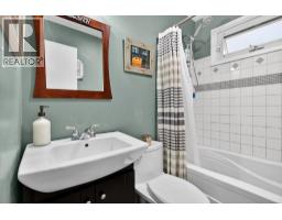 2319 Pandosy Street, Kelowna, BC V1Y1T4 Photo 30