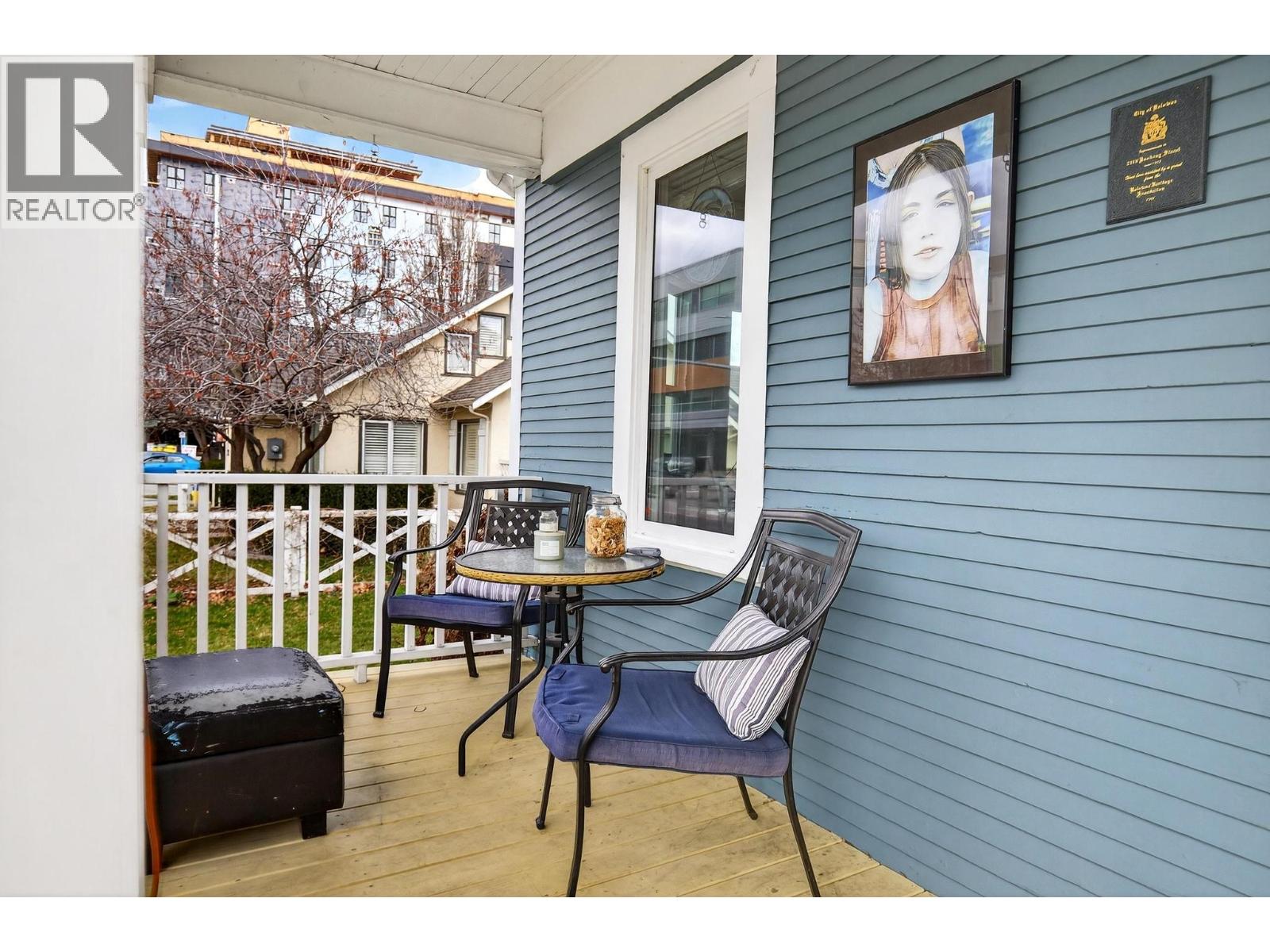 2319 Pandosy Street - 8
