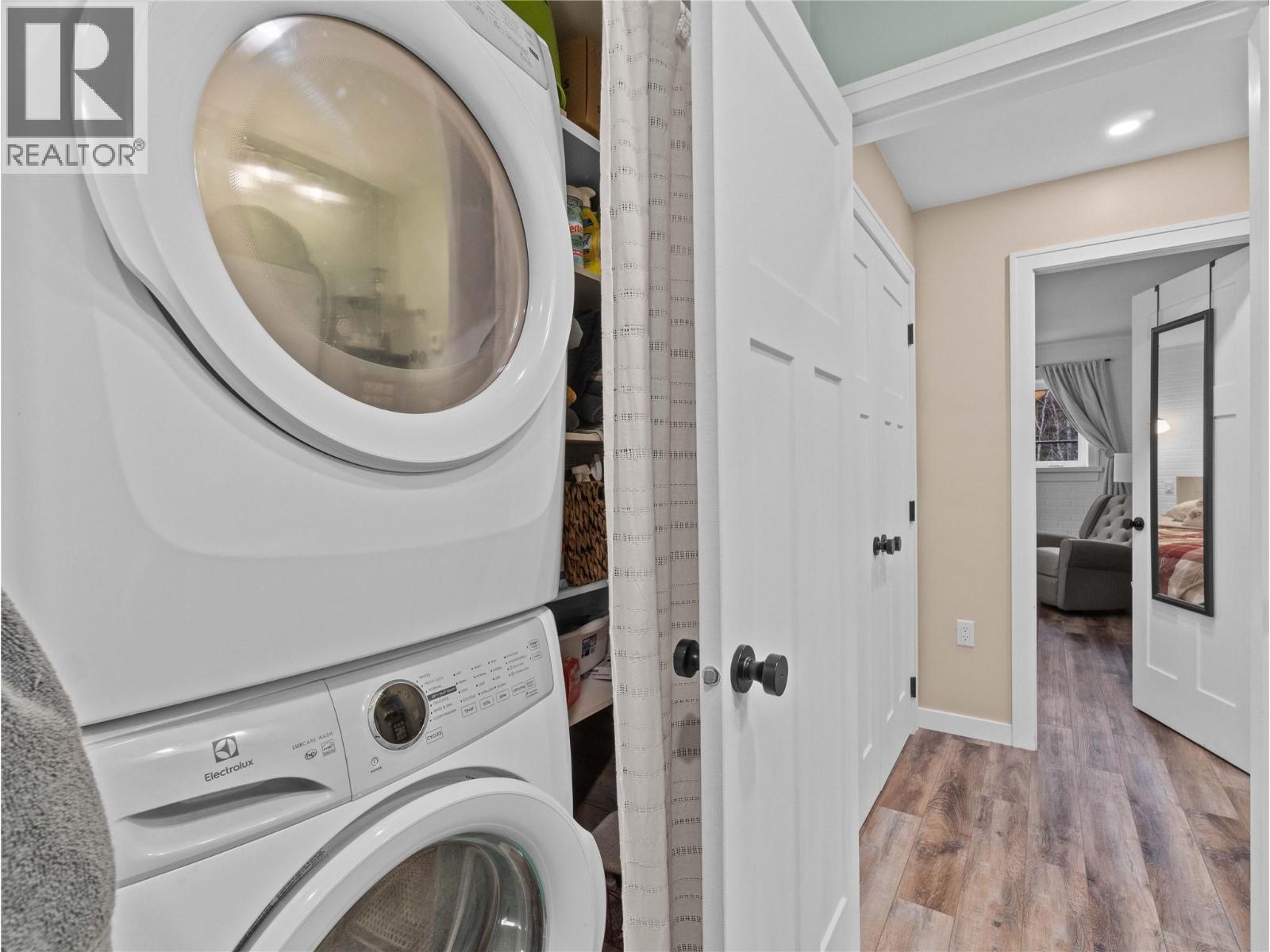 2511 PARKVIEW PLACE - 59