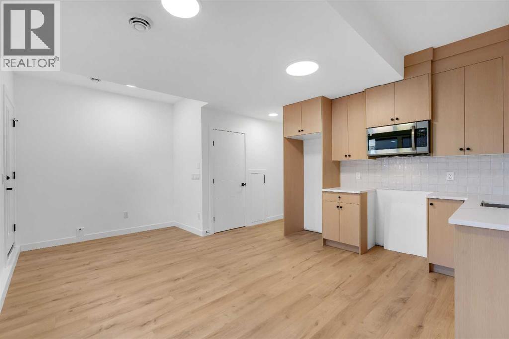 Single Family House for Sale in    Avenue SW South Calgary Calgary 