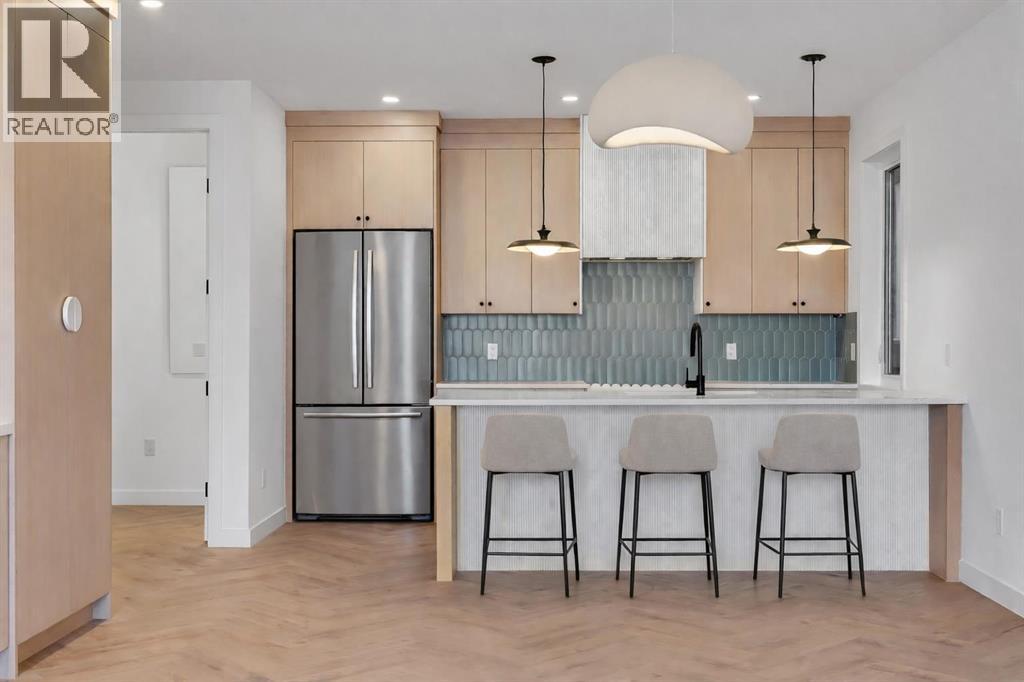 Single Family House for Sale in    Avenue SW South Calgary Calgary 