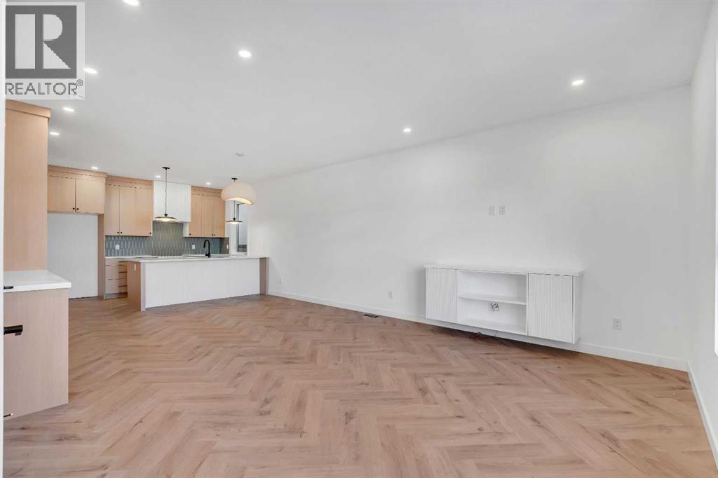 Single Family House for Sale in    Avenue SW South Calgary Calgary 