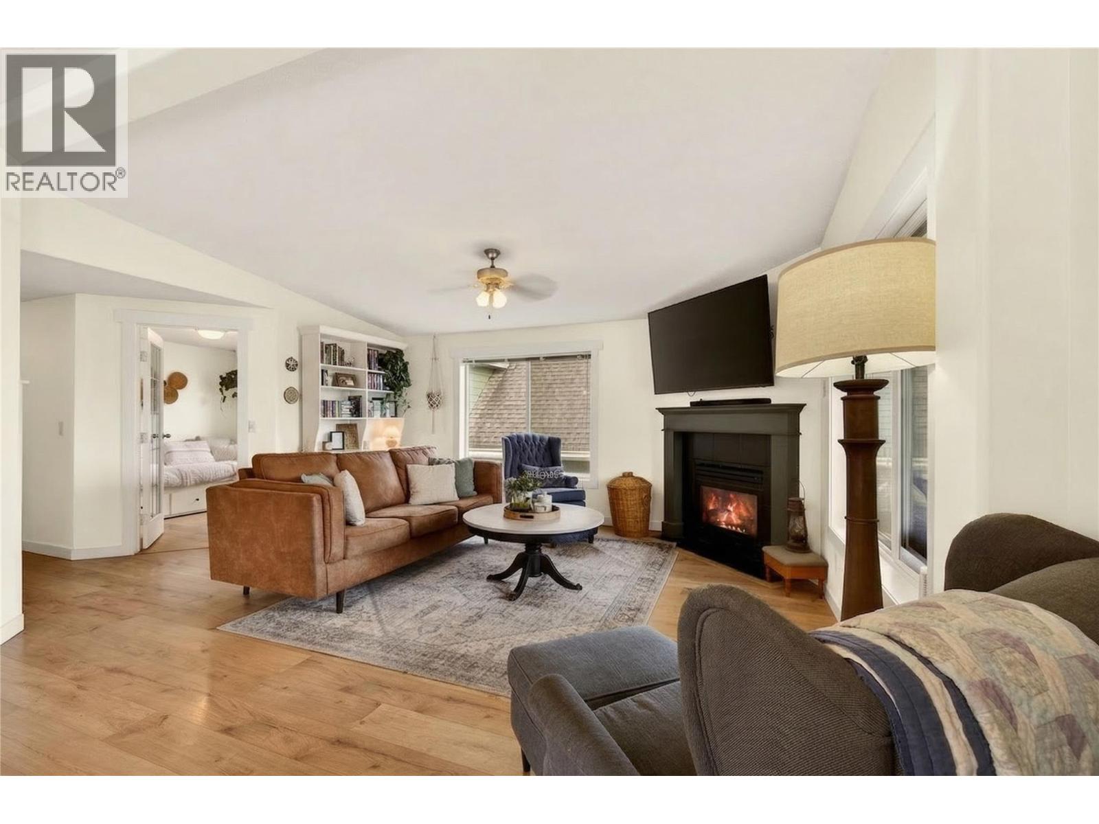 #27 900 10 AVENUE SE - 17