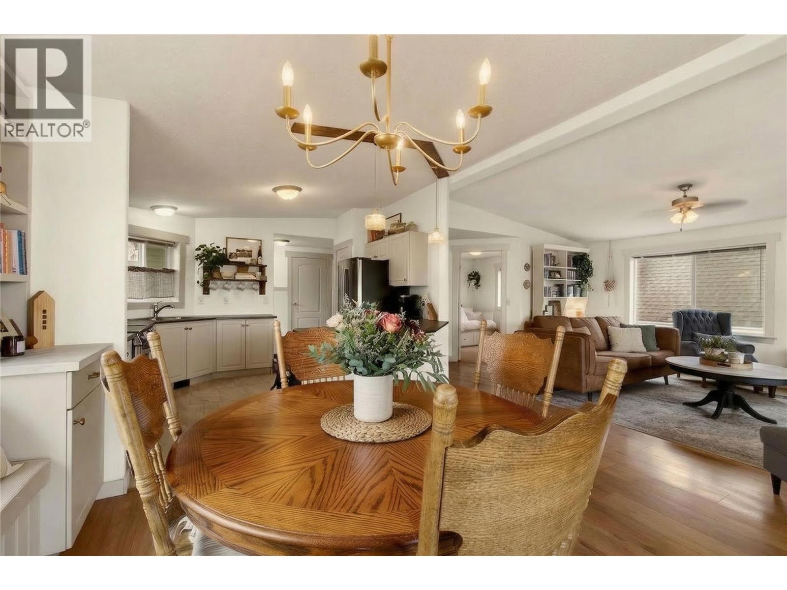 #27 900 10 AVENUE SE - 16