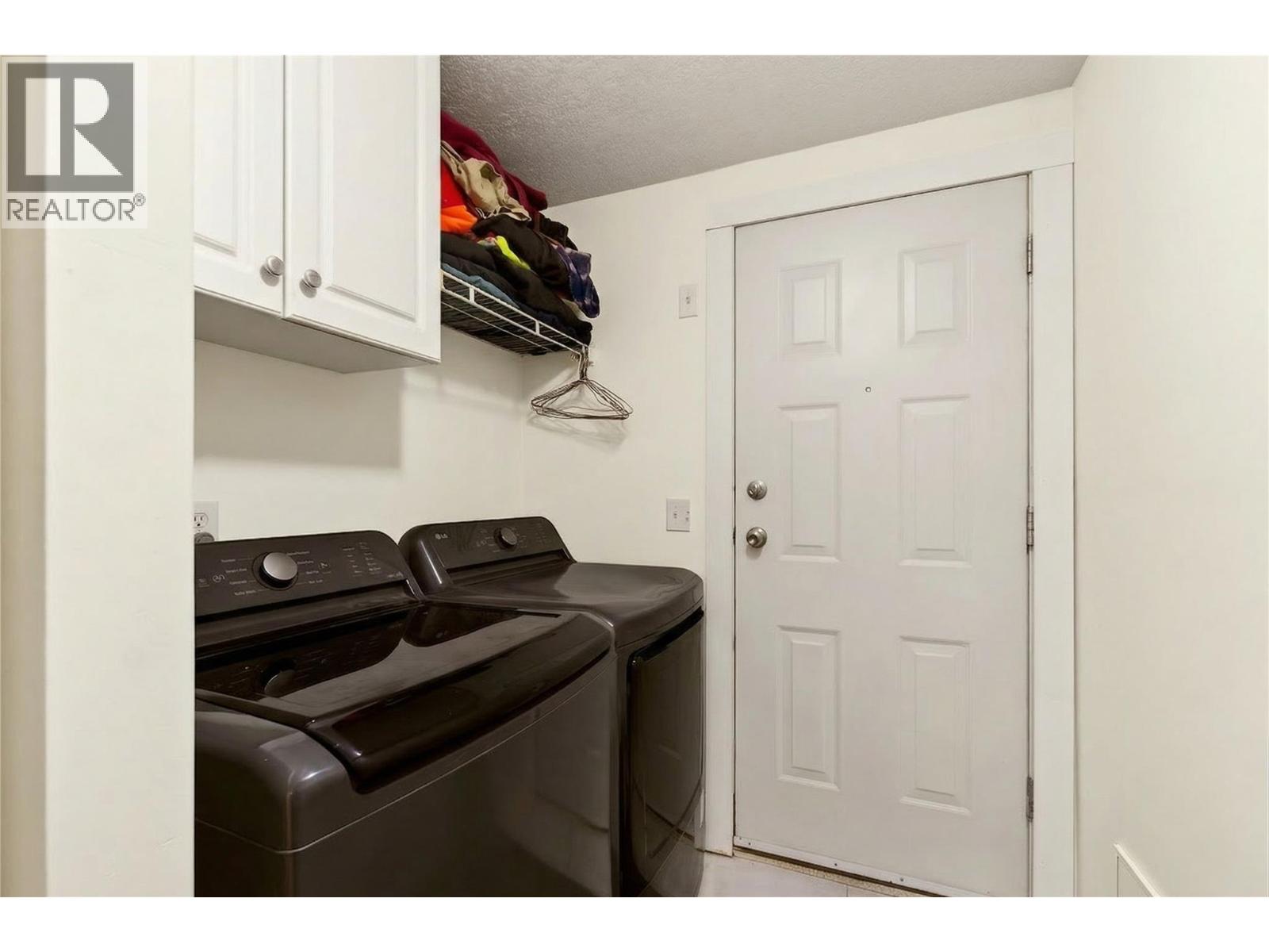 #27 900 10 Avenue SE - 32