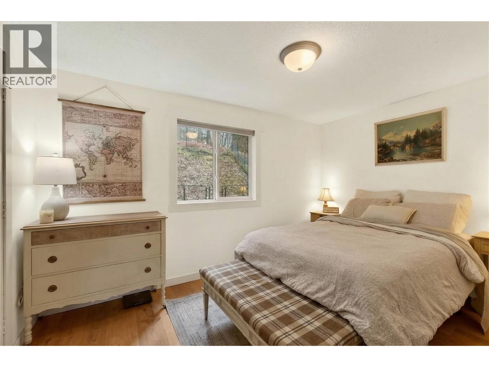 #27 900 10 Avenue SE - 28