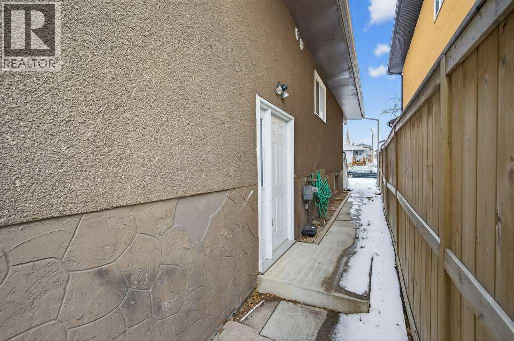 Multi-family House Bi-level for Sale in     Avenue SW Windsor Park Calgary 