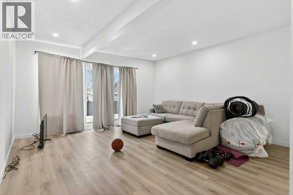 Multi-family House Bi-level for Sale in     Avenue SW Windsor Park Calgary 