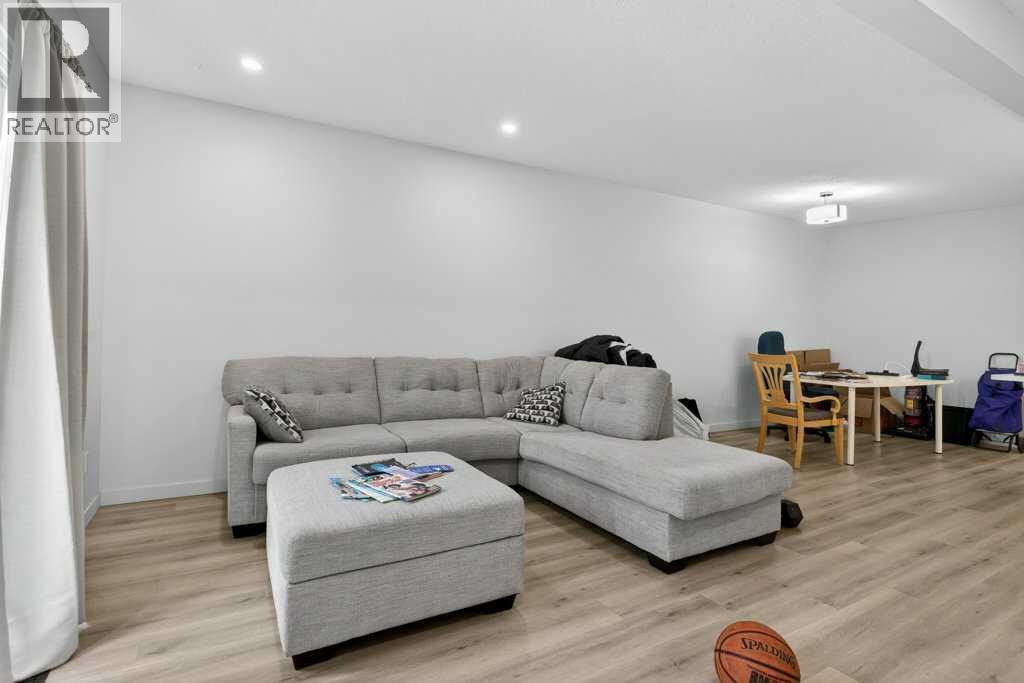 Multi-family House Bi-level for Sale in     Avenue SW Windsor Park Calgary 