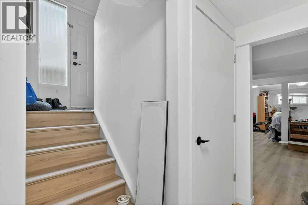 Multi-family House Bi-level for Sale in     Avenue SW Windsor Park Calgary 