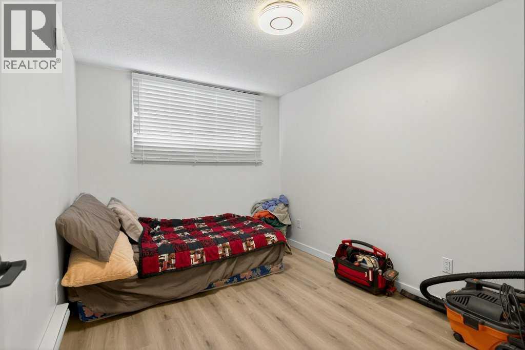 Multi-family House Bi-level for Sale in     Avenue SW Windsor Park Calgary 