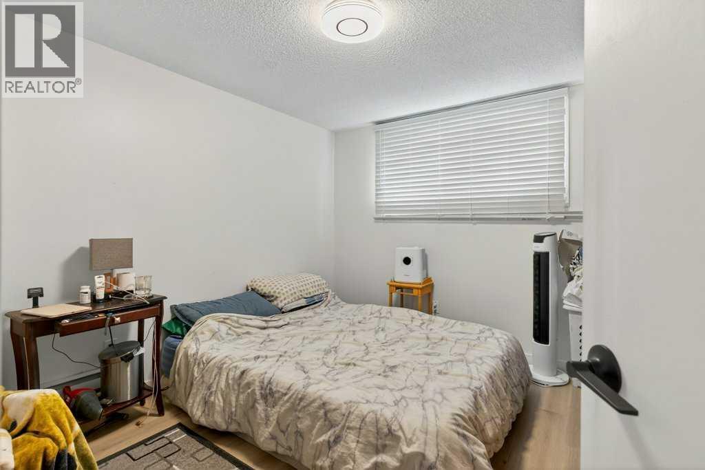 Multi-family House Bi-level for Sale in     Avenue SW Windsor Park Calgary 