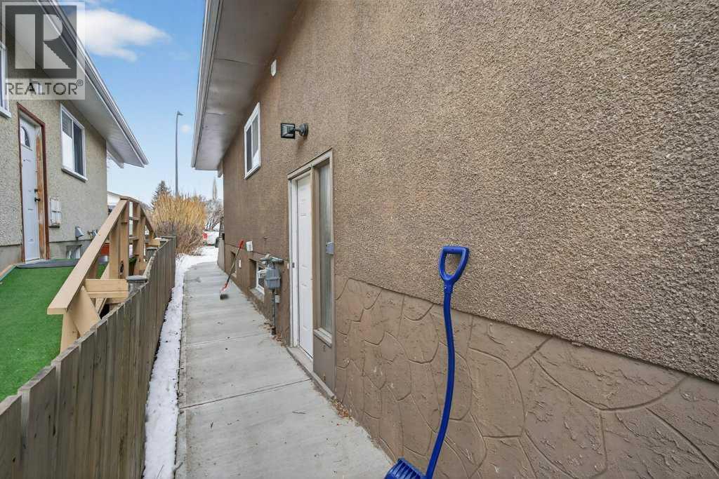 Multi-family House Bi-level for Sale in     Avenue SW Windsor Park Calgary 