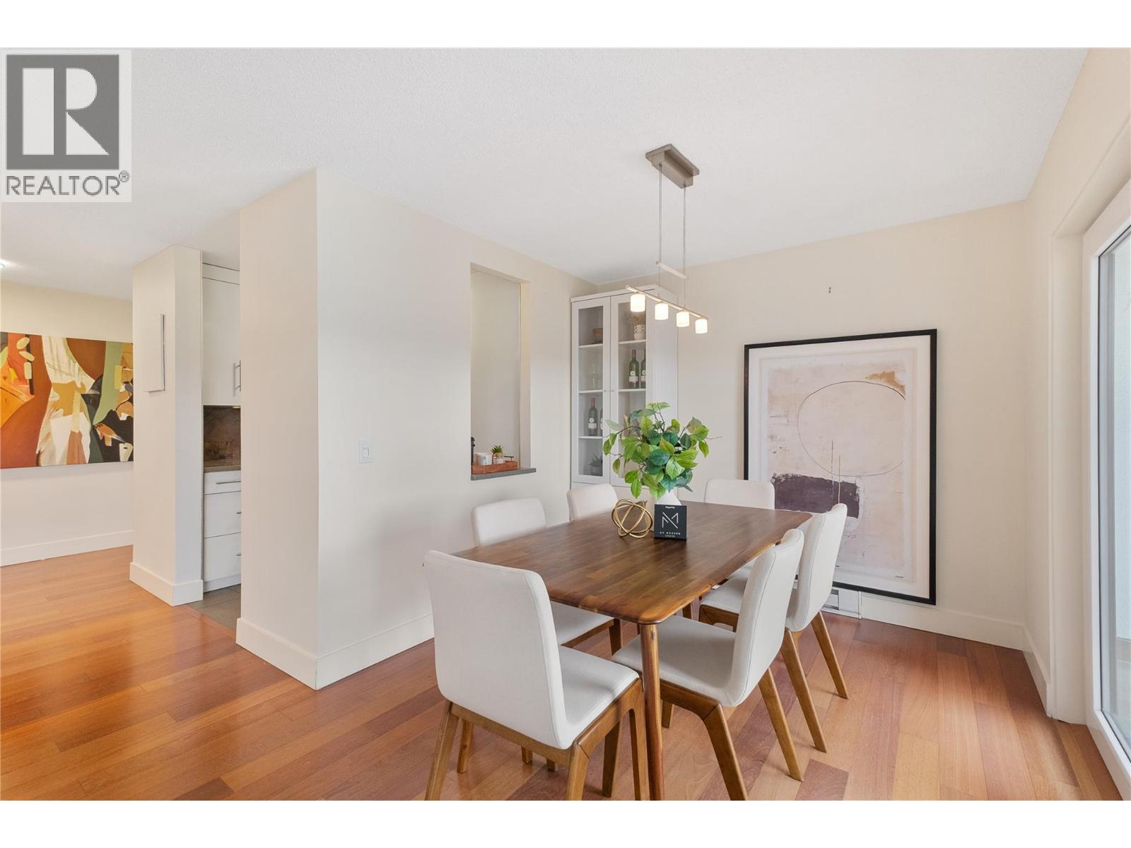 1206 737 Leon Avenue, Kelowna