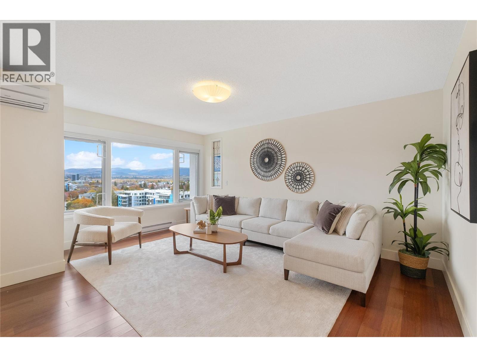 1206 737 Leon Avenue, Kelowna