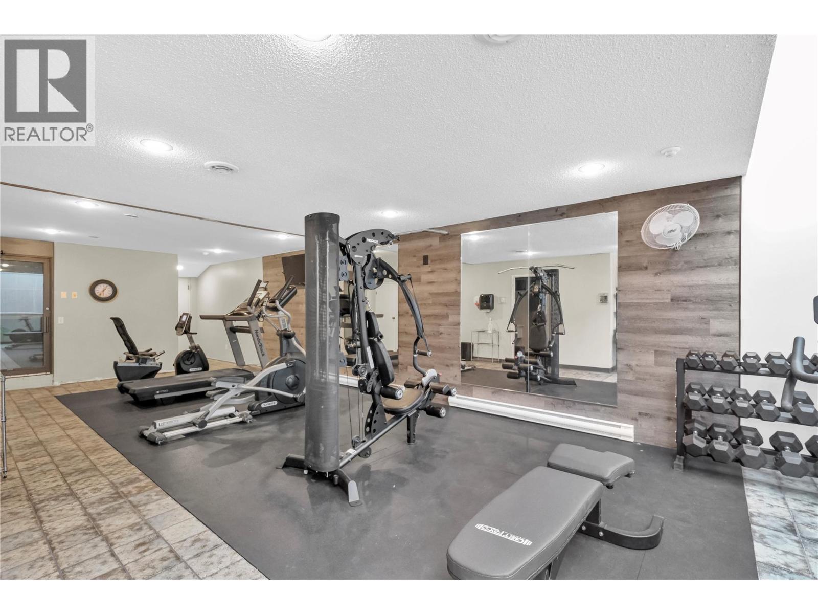 1206 737 Leon Avenue, Kelowna