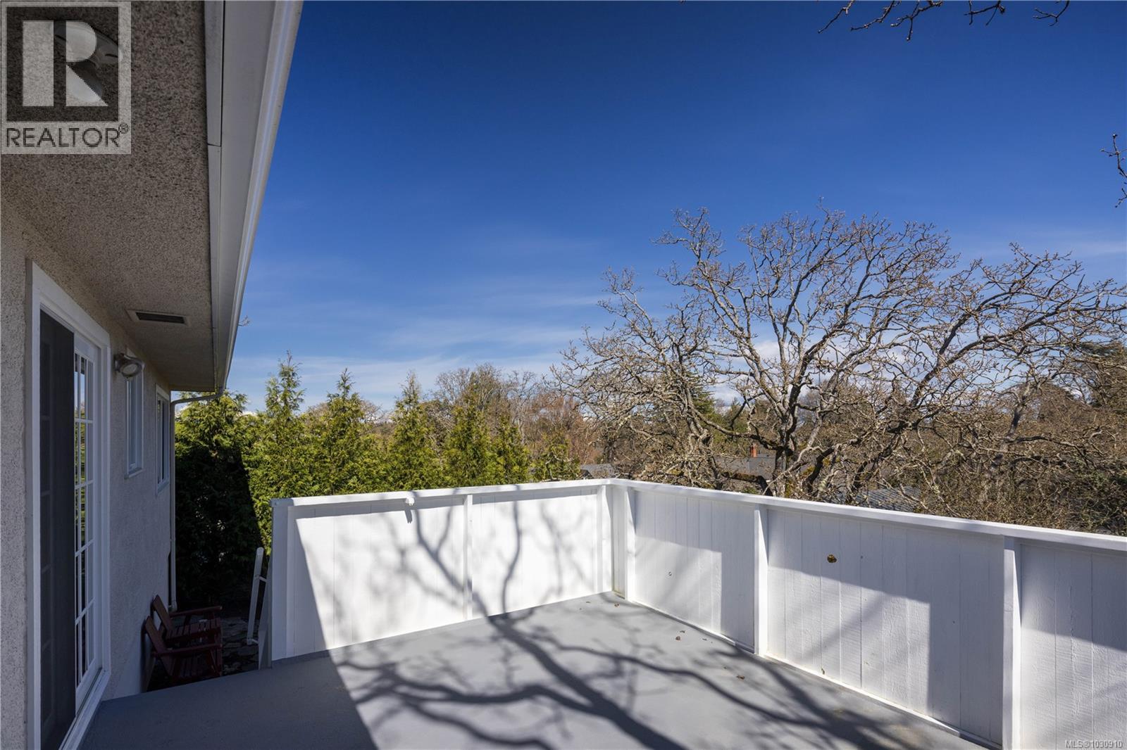  1697 Yale Street, Oak Bay