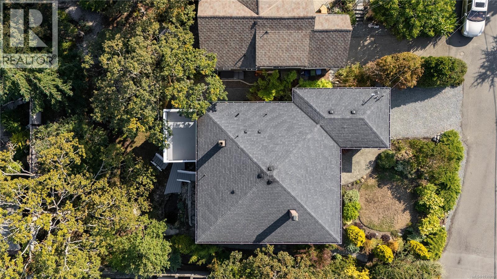  1697 Yale Street, Oak Bay