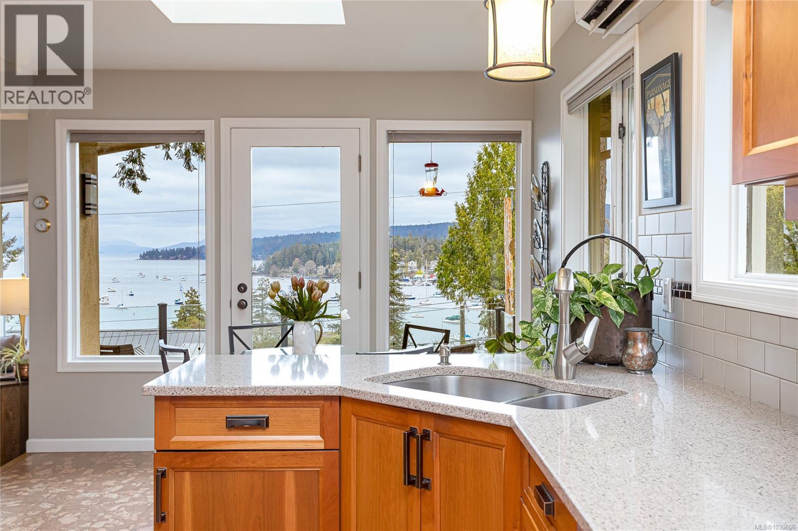  765 Sea Drive, Central Saanich