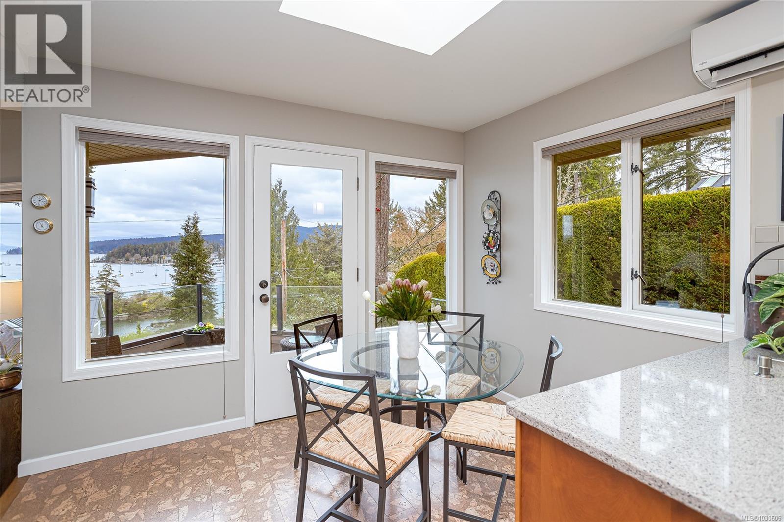  765 Sea Drive, Central Saanich