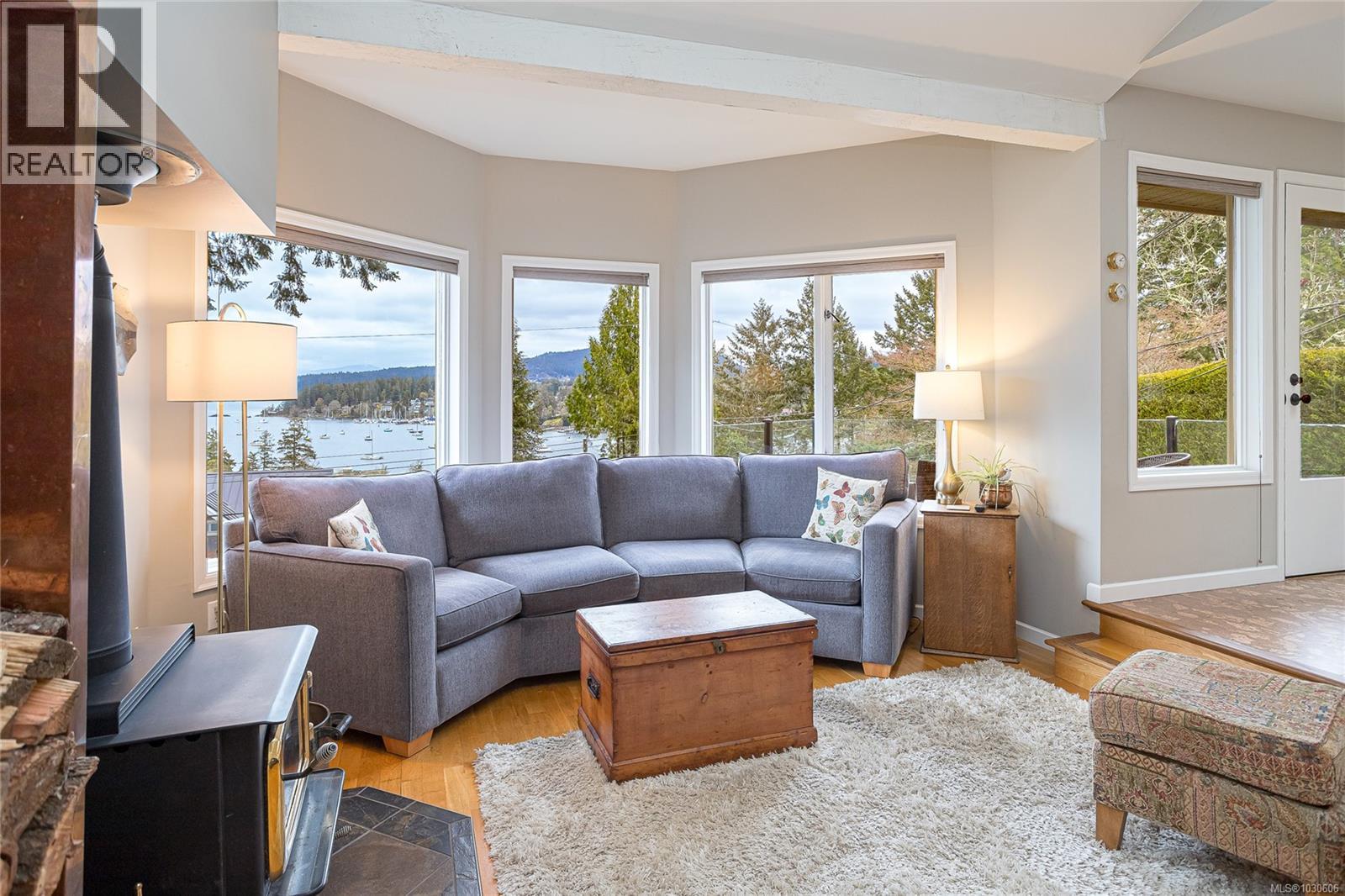  765 Sea Drive, Central Saanich