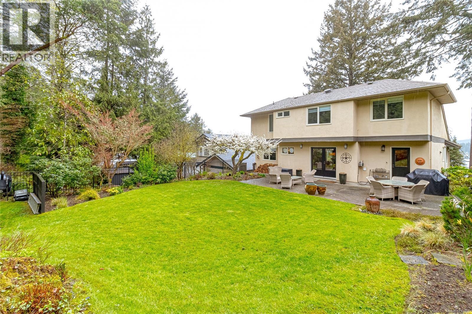  765 Sea Drive, Central Saanich