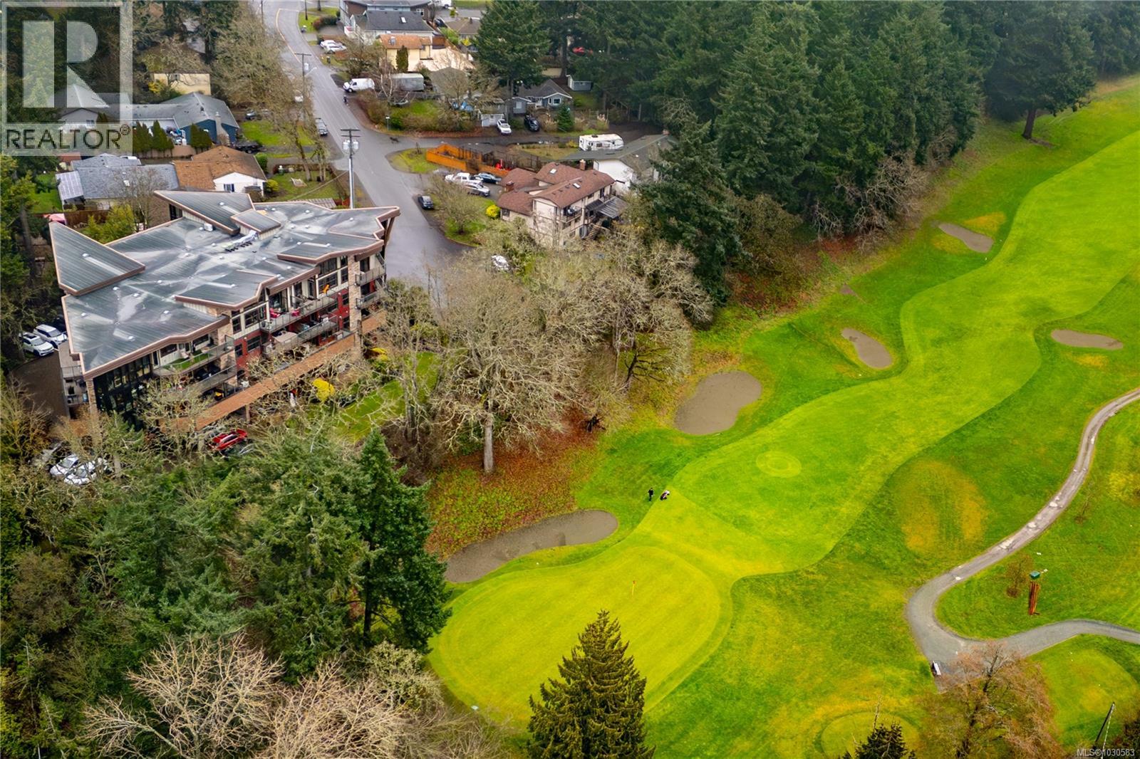 301 2850 Aldwynd Road, Langford