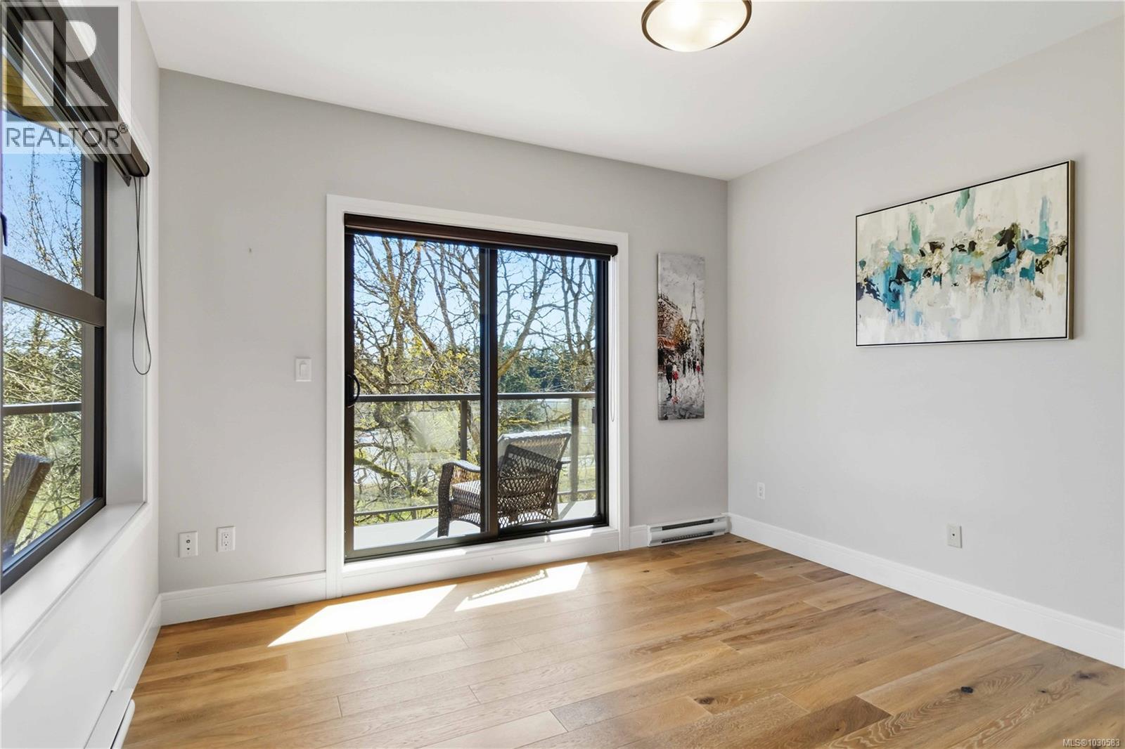 301 2850 Aldwynd Road, Langford