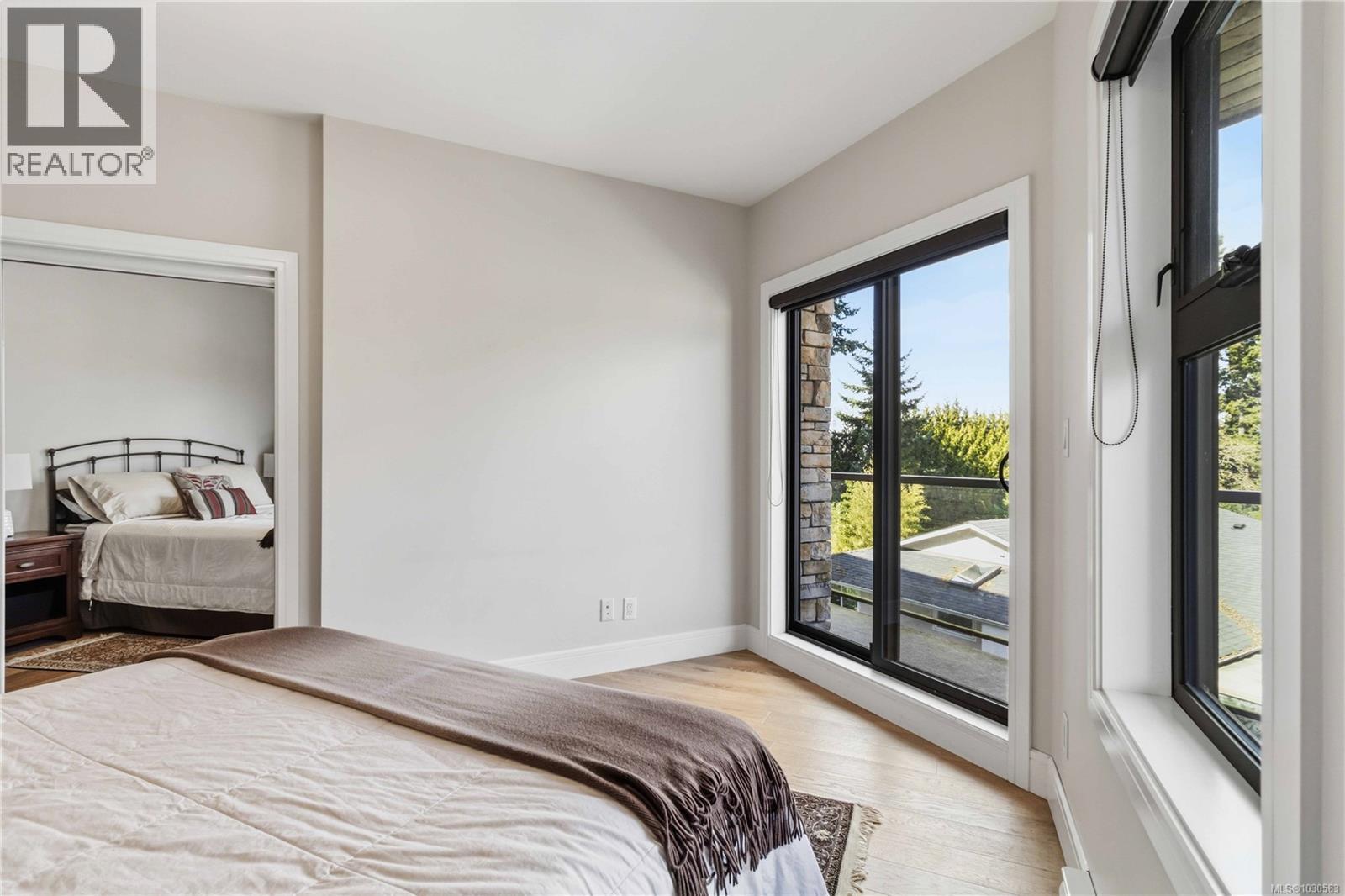 301 2850 Aldwynd Road, Langford