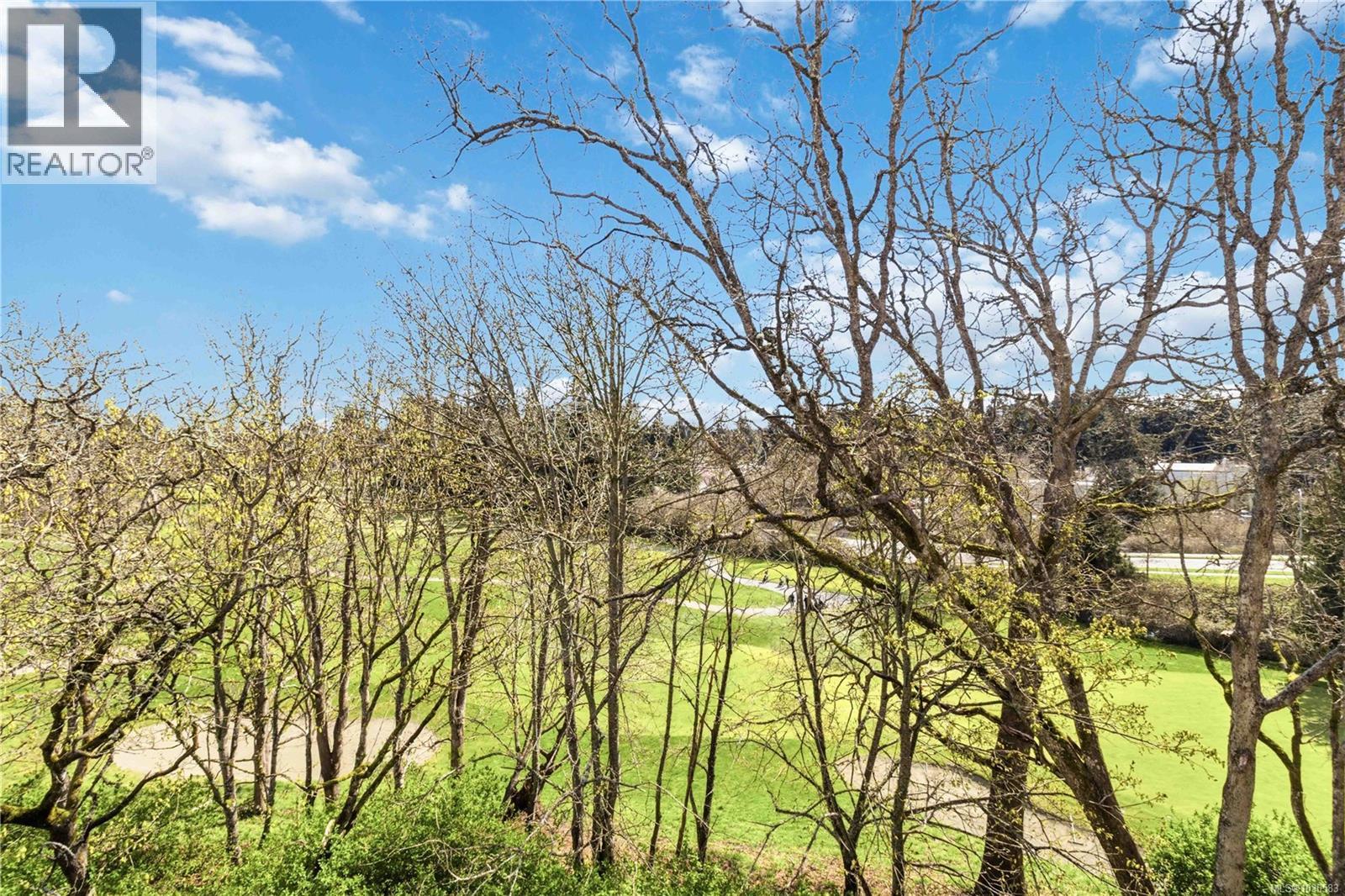 301 2850 Aldwynd Road, Langford