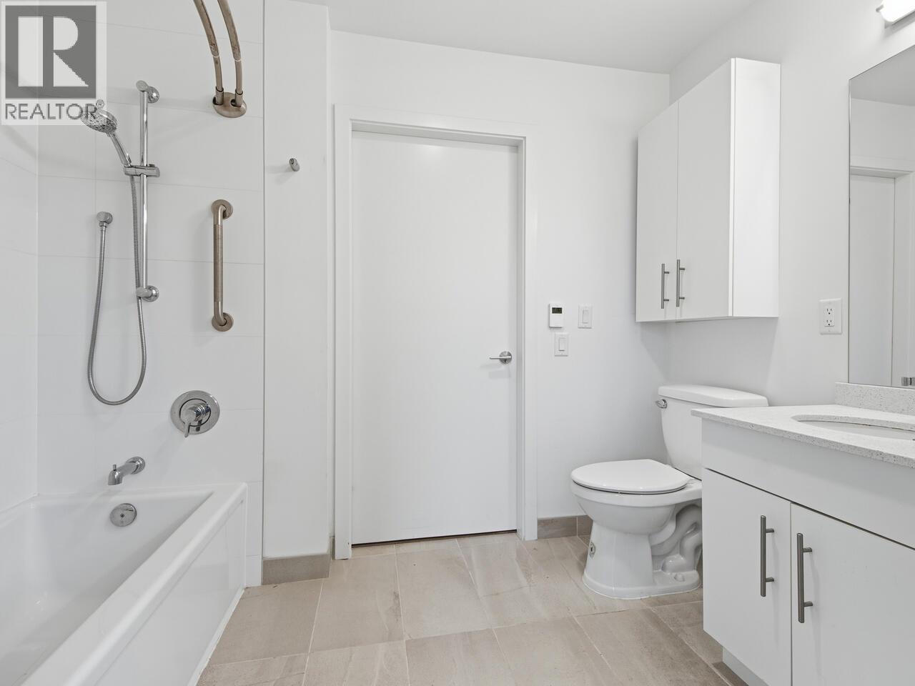 405 2137 CHESTERFIELD AVENUE, North Vancouver