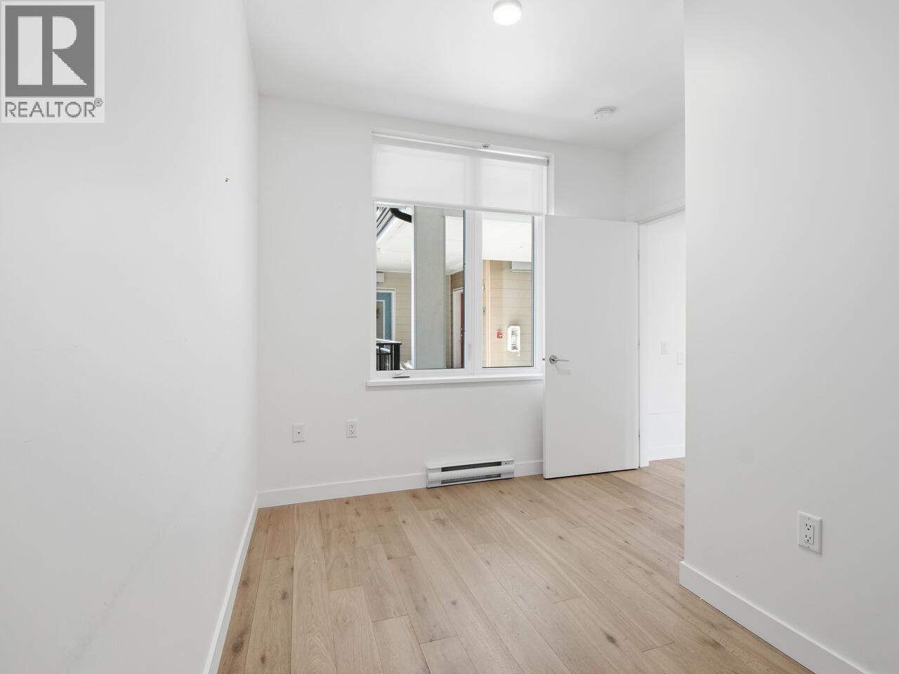 405 2137 CHESTERFIELD AVENUE, North Vancouver